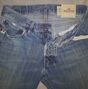 Hollister Boomer Low Rise Slim Boot